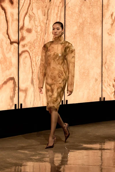 Look 24